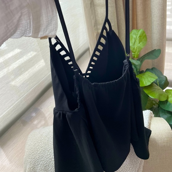 Cute black going out top - Picture 2 of 4